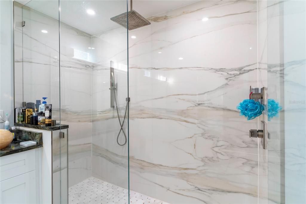 For Sale: $1,799,000 (3 beds, 2 baths, 2794 Square Feet)