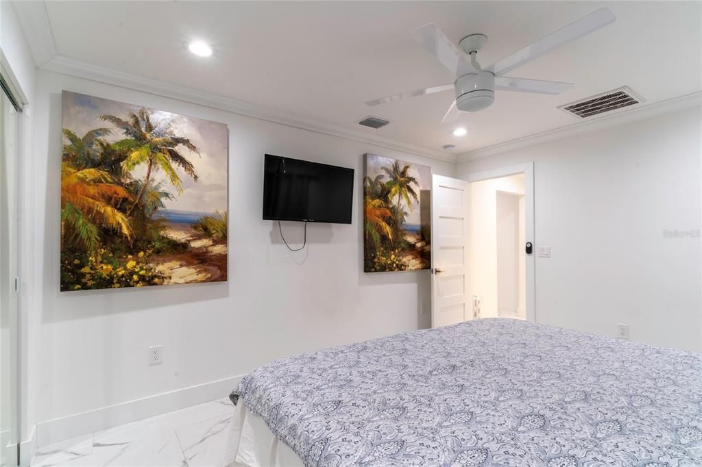 For Sale: $1,799,000 (3 beds, 2 baths, 2794 Square Feet)