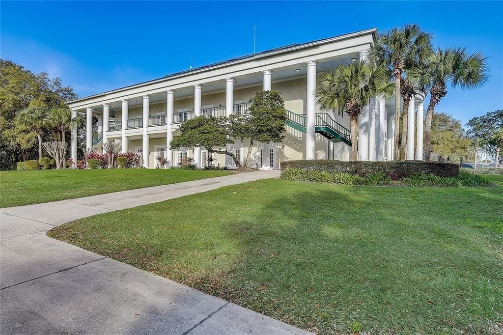 For Sale: $310,000 (3 beds, 2 baths, 1702 Square Feet)