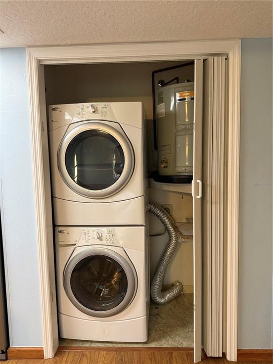 En Venta: $192,000 (3 camas, 2 baños, 1279 Pies cuadrados)