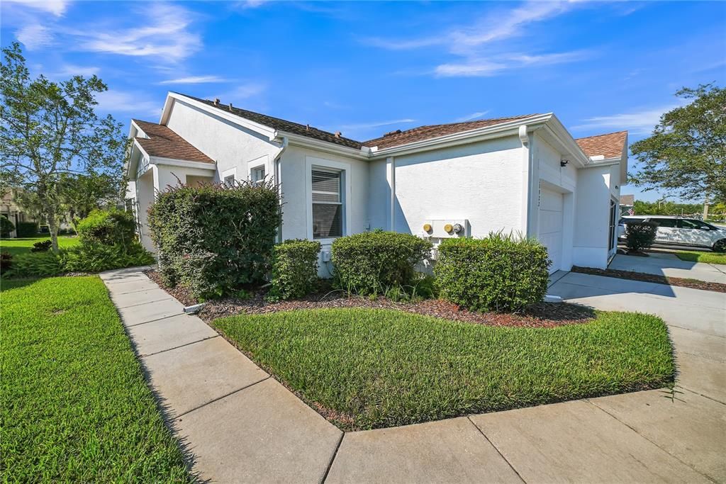 待售: $249,990 (2 贝兹, 2 浴室, 1073 平方英尺)