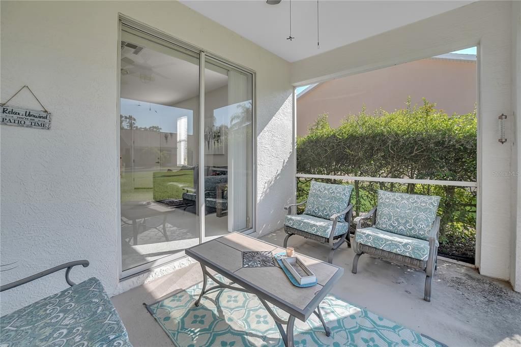 待售: $249,990 (2 贝兹, 2 浴室, 1073 平方英尺)