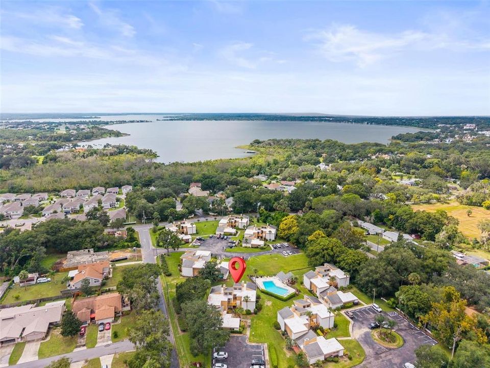 Под контрактом: $225,000 (2 спален, 2 ванн, 1071 Квадратных фут)