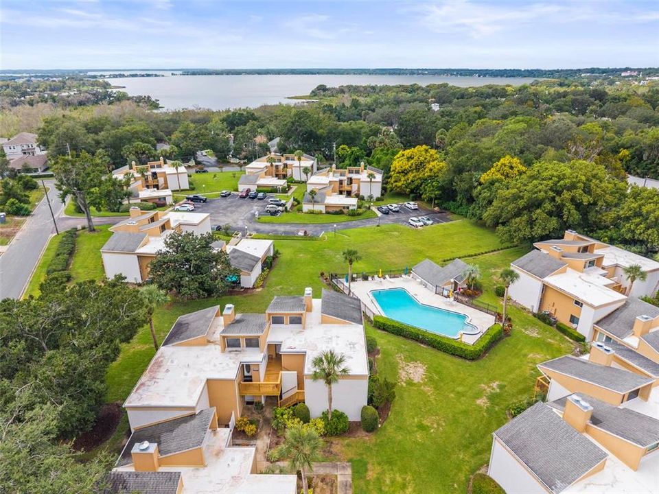 Под контрактом: $225,000 (2 спален, 2 ванн, 1071 Квадратных фут)