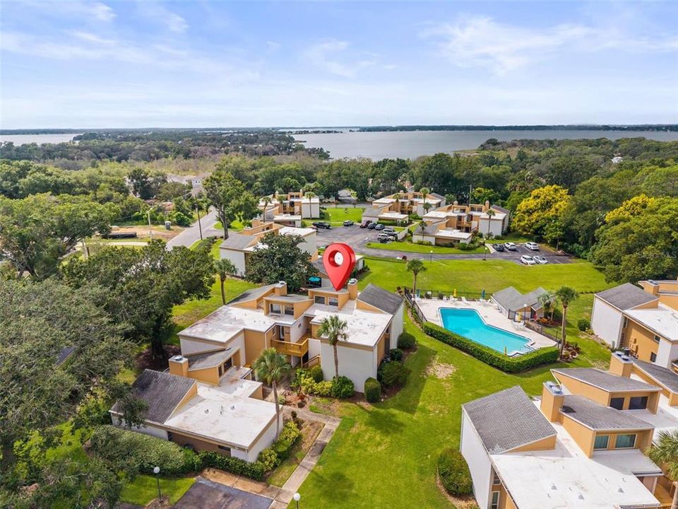 Под контрактом: $225,000 (2 спален, 2 ванн, 1071 Квадратных фут)