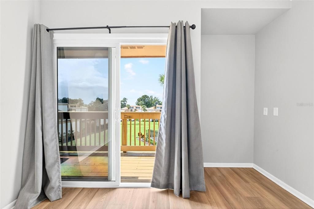 Под контрактом: $225,000 (2 спален, 2 ванн, 1071 Квадратных фут)