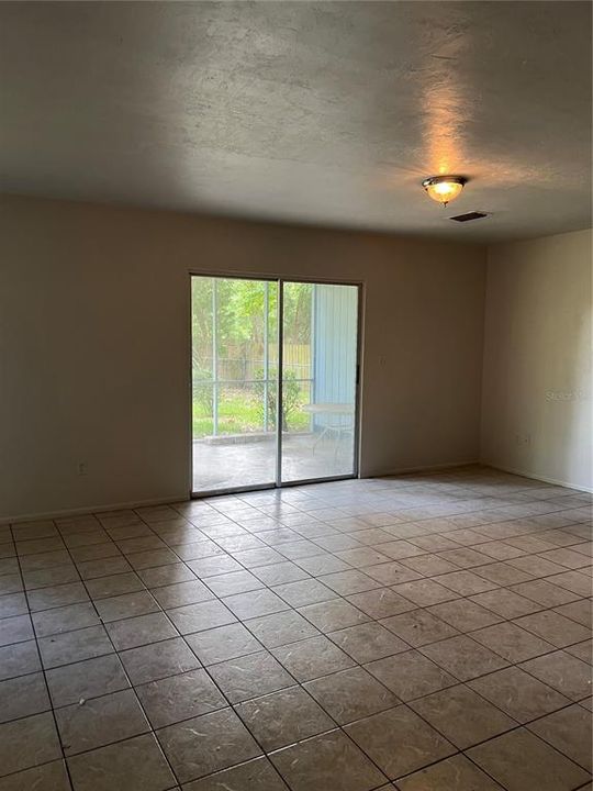 В аренду: $1,950 (3 спален, 2 ванн, 1196 Квадратных фут)