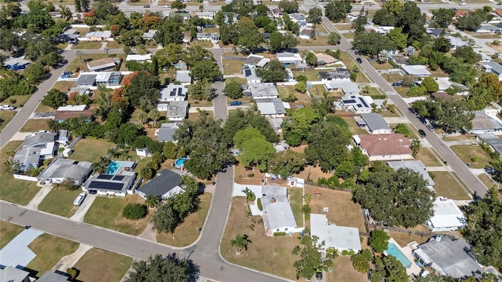 合同活跃: $339,900 (2 贝兹, 1 浴室, 782 平方英尺)