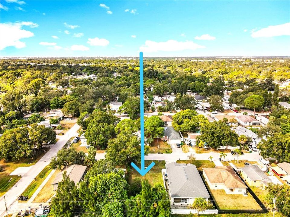 合同活跃: $139,000 (0.13 acres)