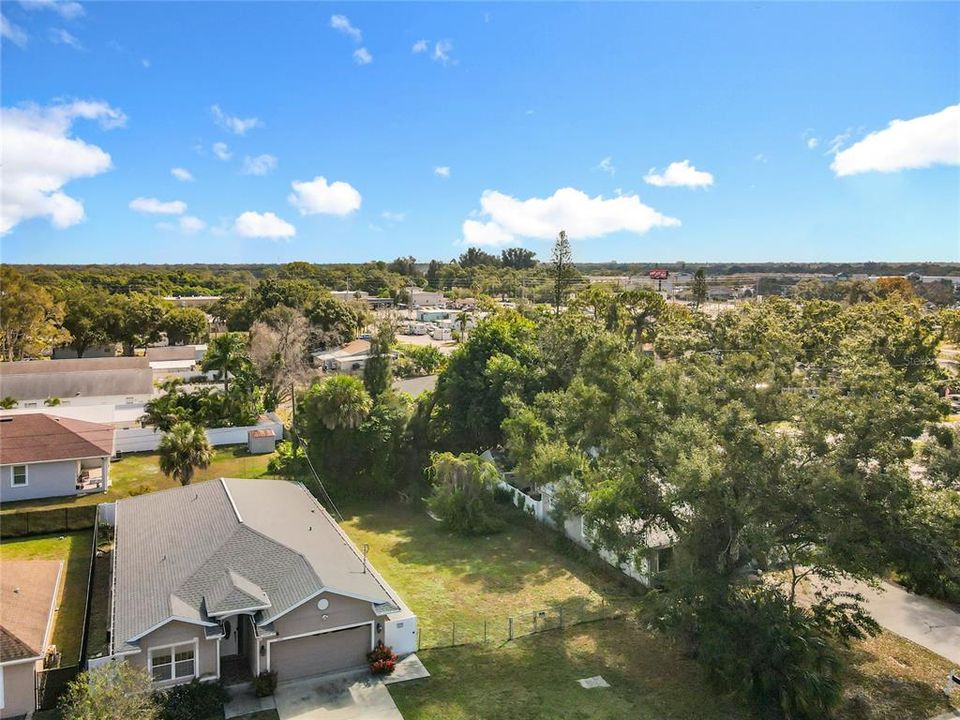 合同活跃: $139,000 (0.13 acres)