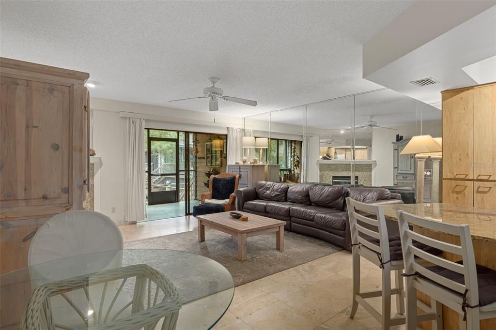 出租: $2,600 (2 贝兹, 2 浴室, 1196 平方英尺)