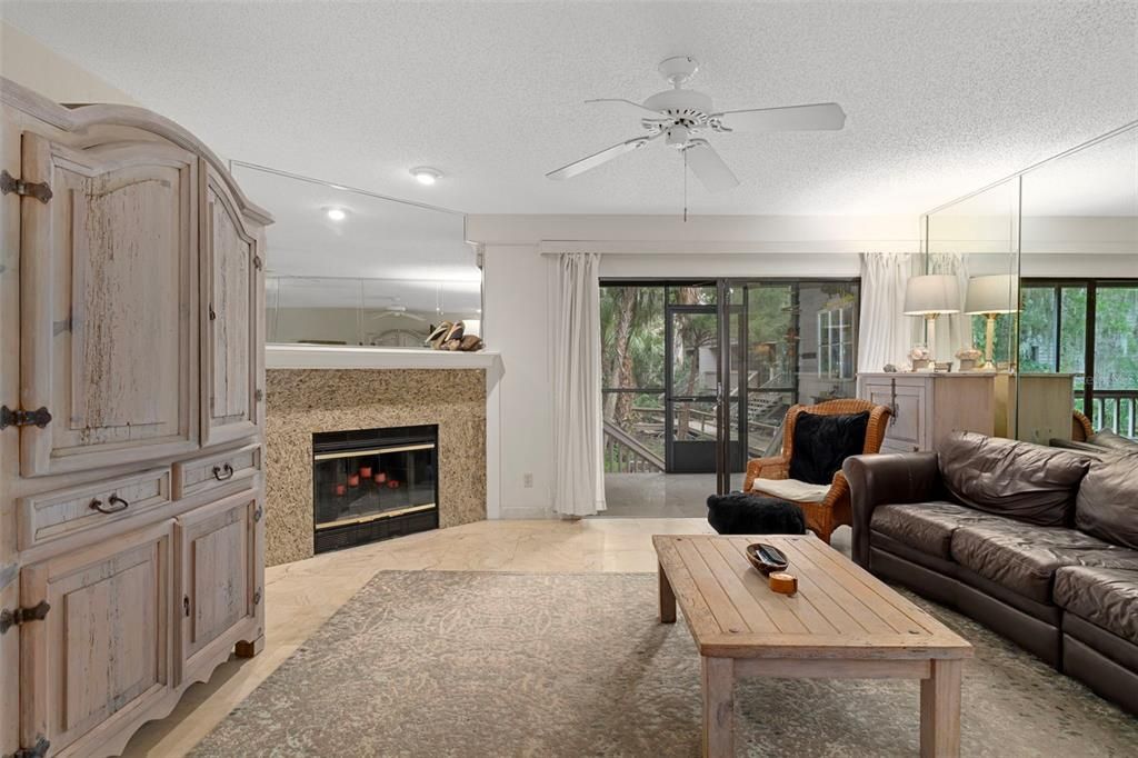 出租: $2,600 (2 贝兹, 2 浴室, 1196 平方英尺)