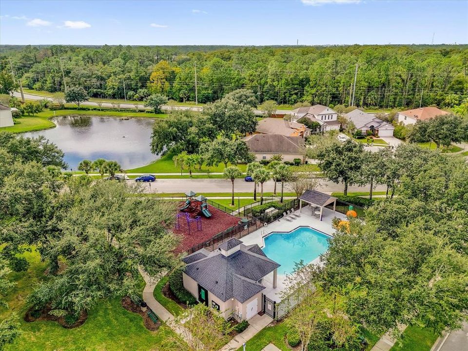 En Venta: $364,900 (4 camas, 2 baños, 1526 Pies cuadrados)