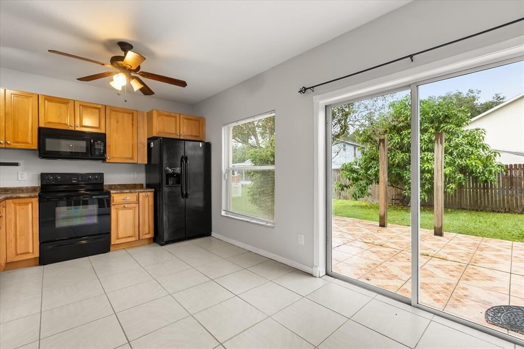 En Venta: $364,900 (4 camas, 2 baños, 1526 Pies cuadrados)