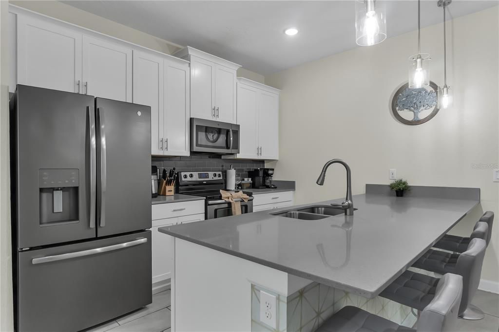 For Rent: $2,950 (5 beds, 4 baths, 2167 Square Feet)