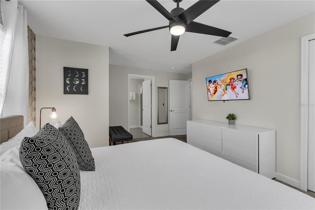 For Rent: $2,950 (5 beds, 4 baths, 2167 Square Feet)