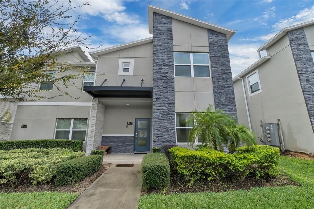 For Rent: $2,950 (5 beds, 4 baths, 2167 Square Feet)