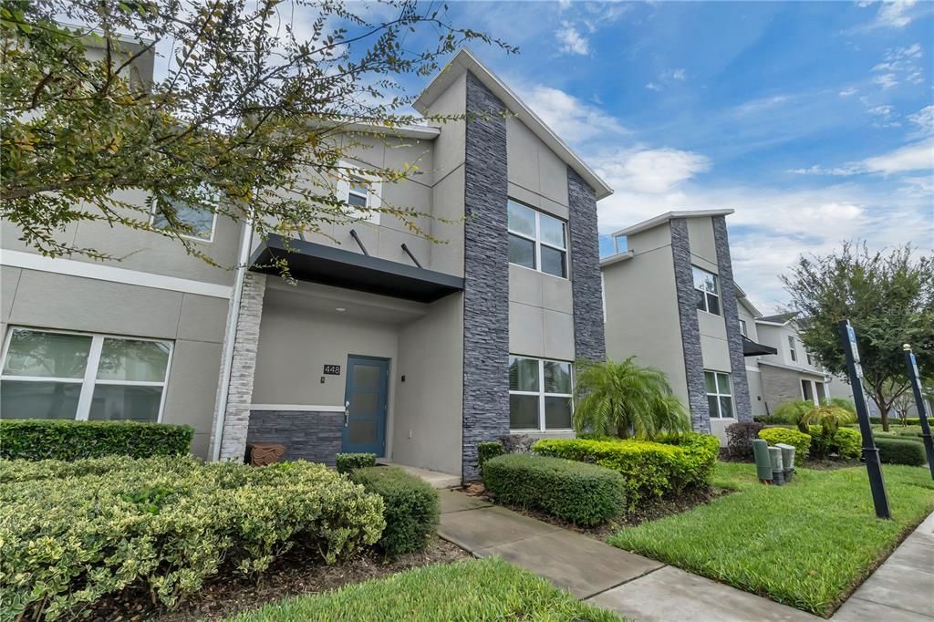 For Rent: $2,950 (5 beds, 4 baths, 2167 Square Feet)