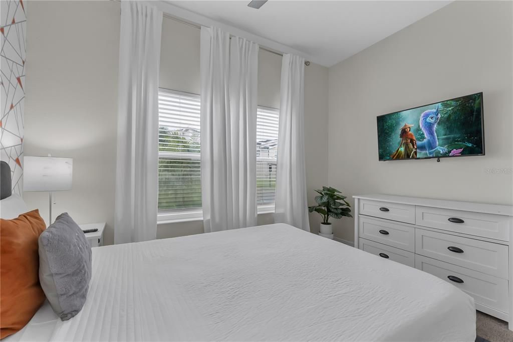 For Rent: $2,950 (5 beds, 4 baths, 2167 Square Feet)