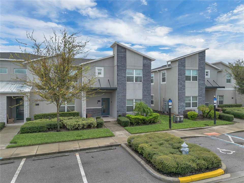 For Rent: $2,950 (5 beds, 4 baths, 2167 Square Feet)