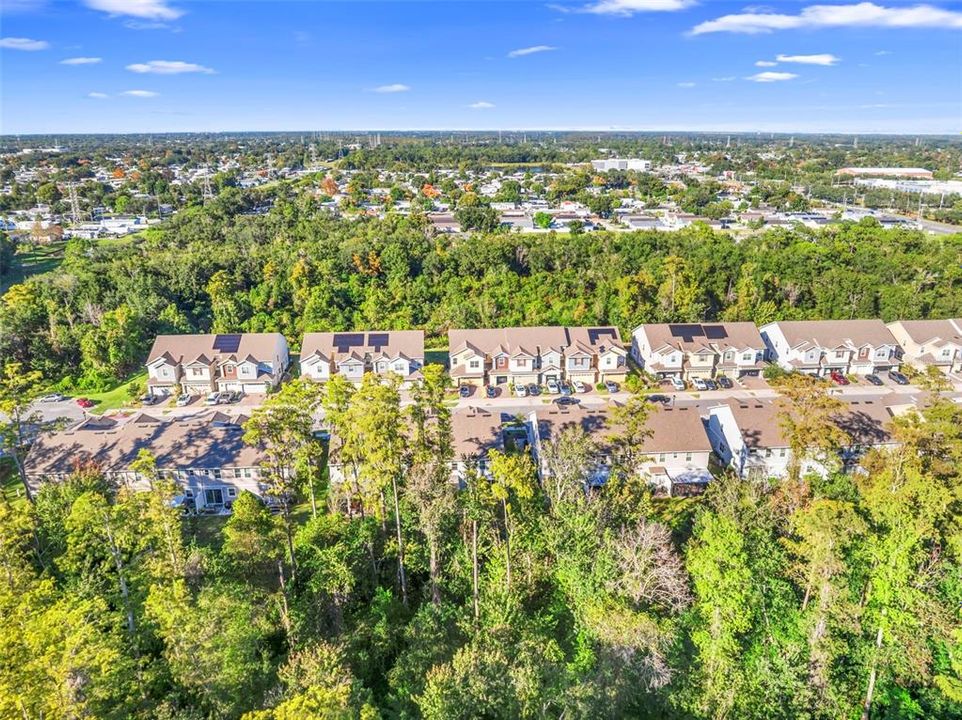 待售: $8,100,000 (9.02 acres)