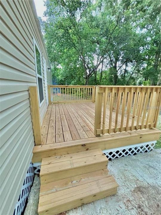 Active With Contract: $225,000 (3 beds, 2 baths, 924 Square Feet)