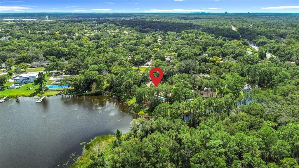 合同活跃: $800,000 (4 贝兹, 3 浴室, 3247 平方英尺)