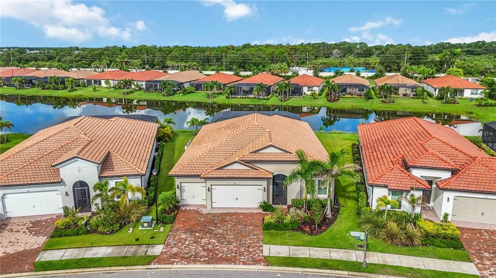 В аренду: $6,500 (3 спален, 3 ванн, 2540 Квадратных фут)