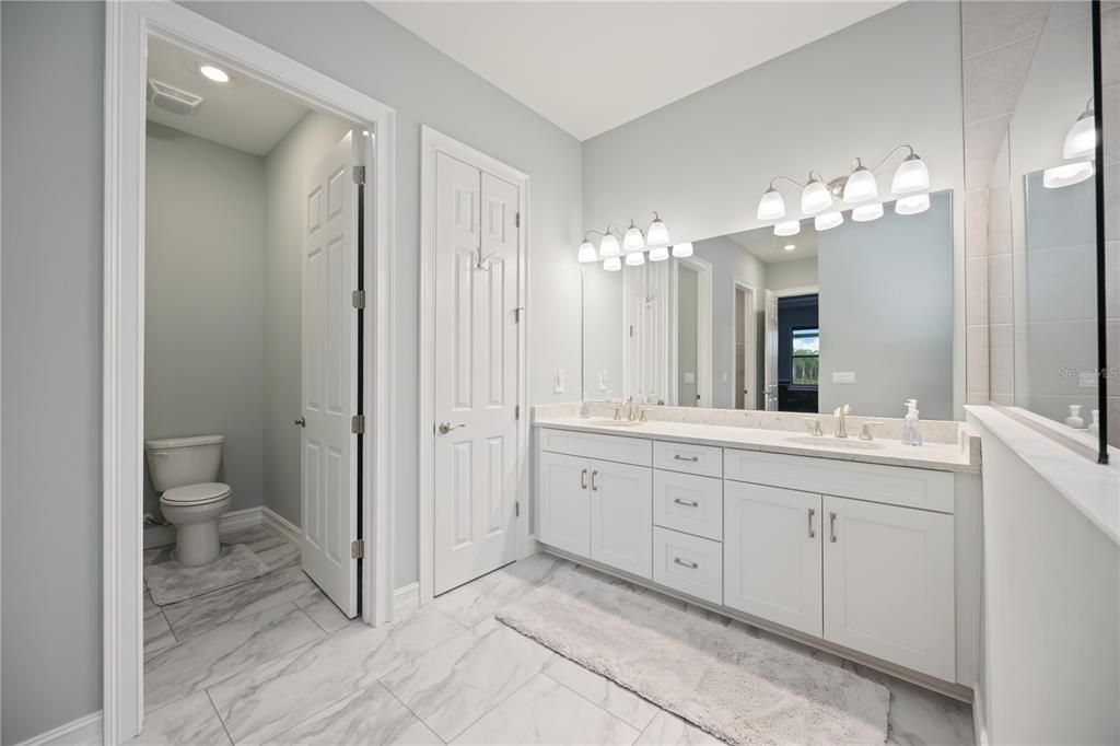 В аренду: $6,500 (3 спален, 3 ванн, 2540 Квадратных фут)