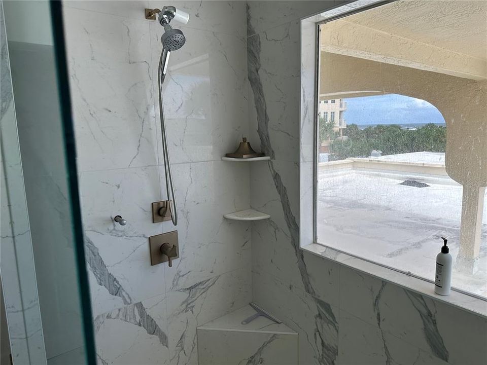 待售: $4,449,000 (5 贝兹, 6 浴室, 4768 平方英尺)