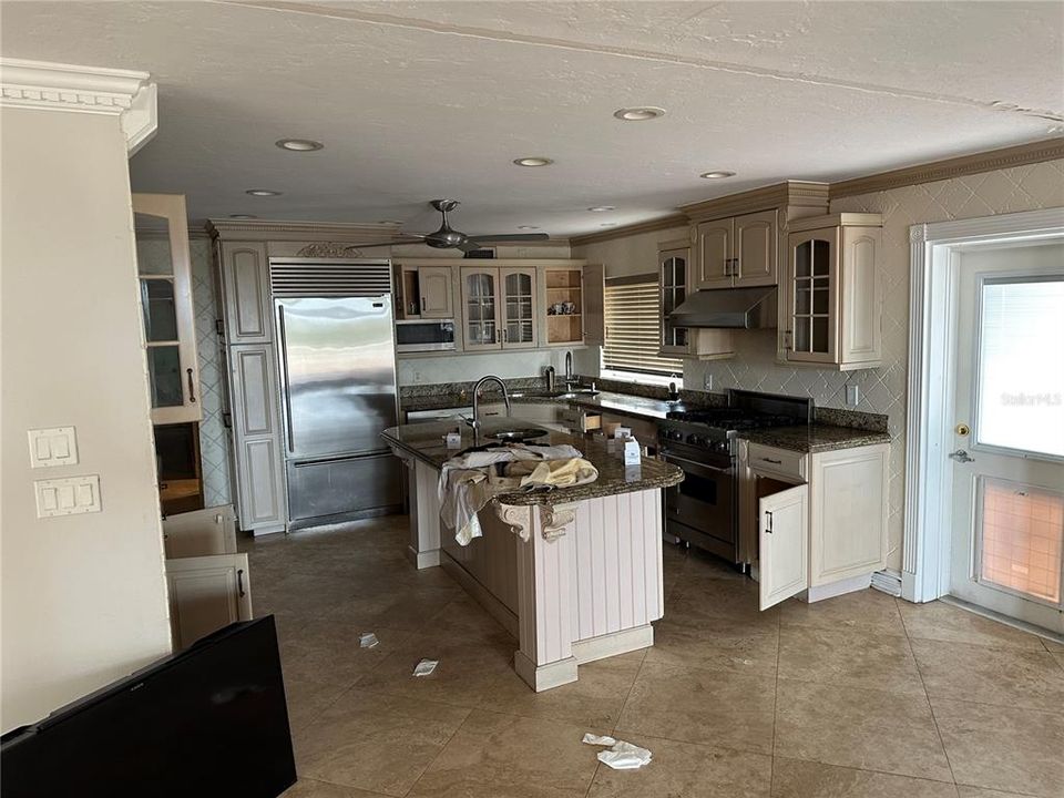 待售: $4,449,000 (5 贝兹, 6 浴室, 4768 平方英尺)