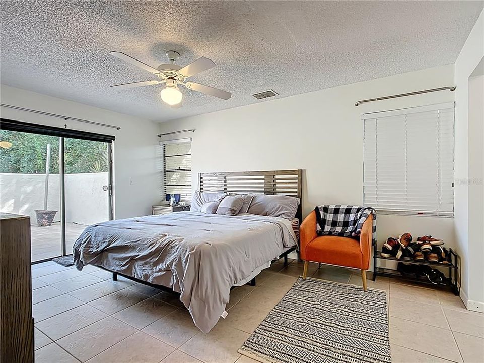 На продажу: $229,900 (3 спален, 2 ванн, 1520 Квадратных фут)