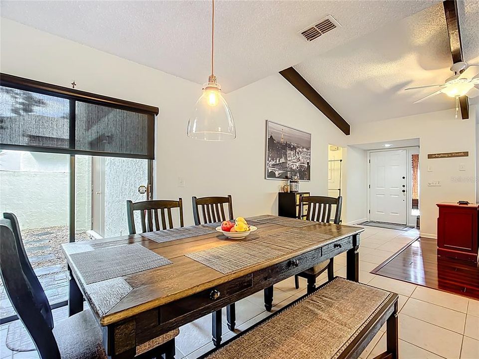 На продажу: $229,900 (3 спален, 2 ванн, 1520 Квадратных фут)