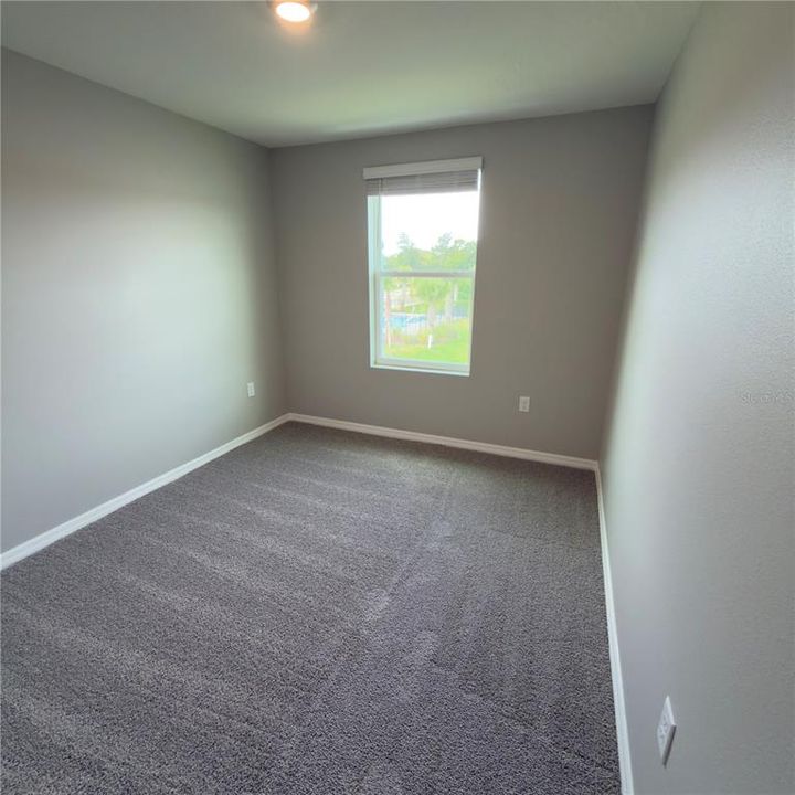 For Rent: $2,100 (3 beds, 2 baths, 1463 Square Feet)