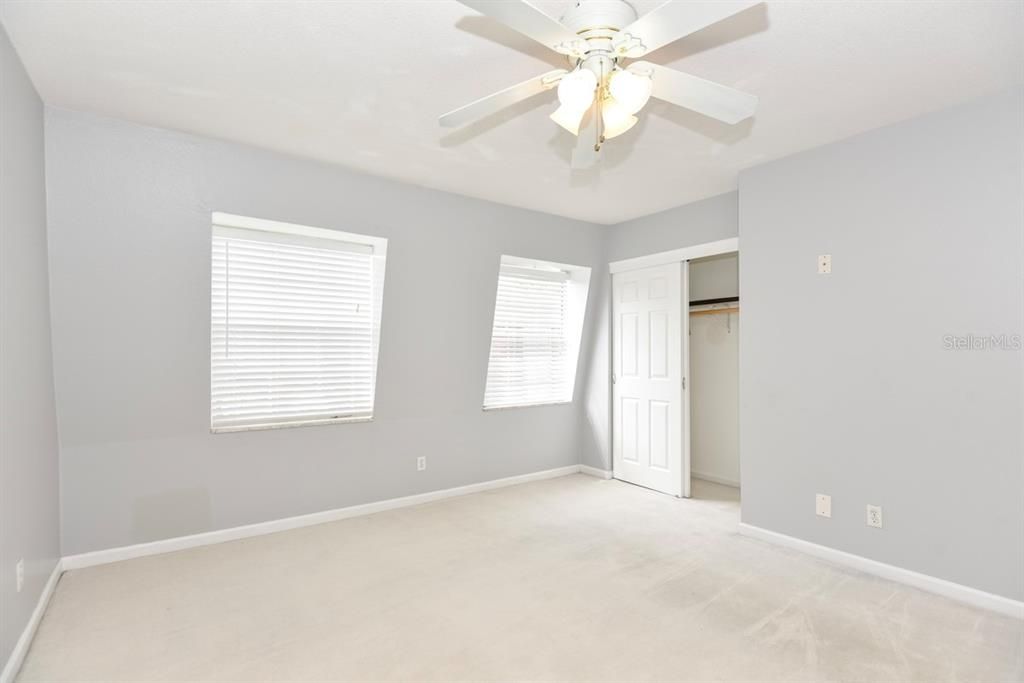 待售: $149,900 (2 贝兹, 1 浴室, 1122 平方英尺)