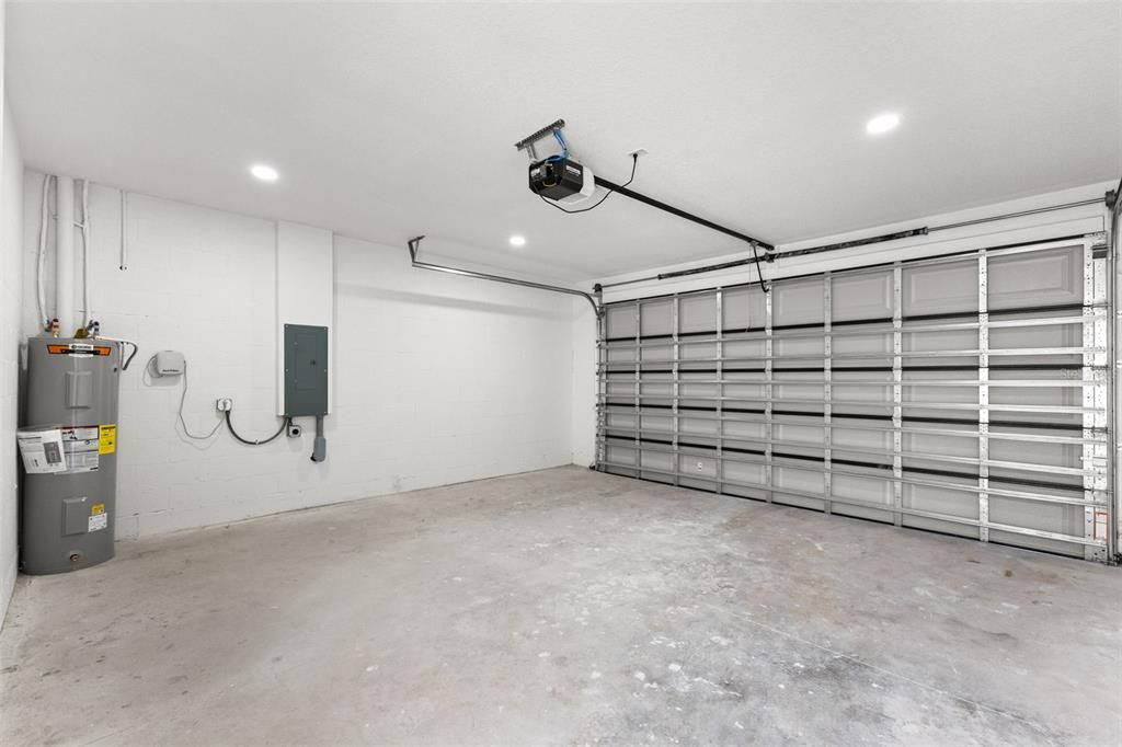 For Sale: $799,000 (4 beds, 3 baths, 2067 Square Feet)