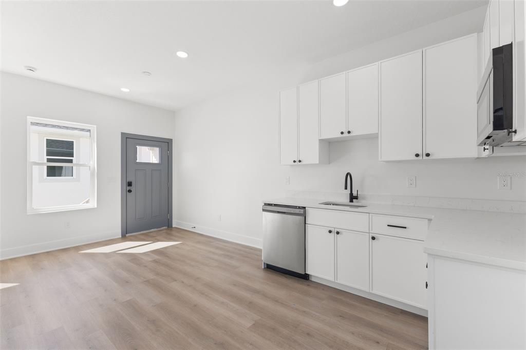 For Sale: $799,000 (4 beds, 3 baths, 2067 Square Feet)