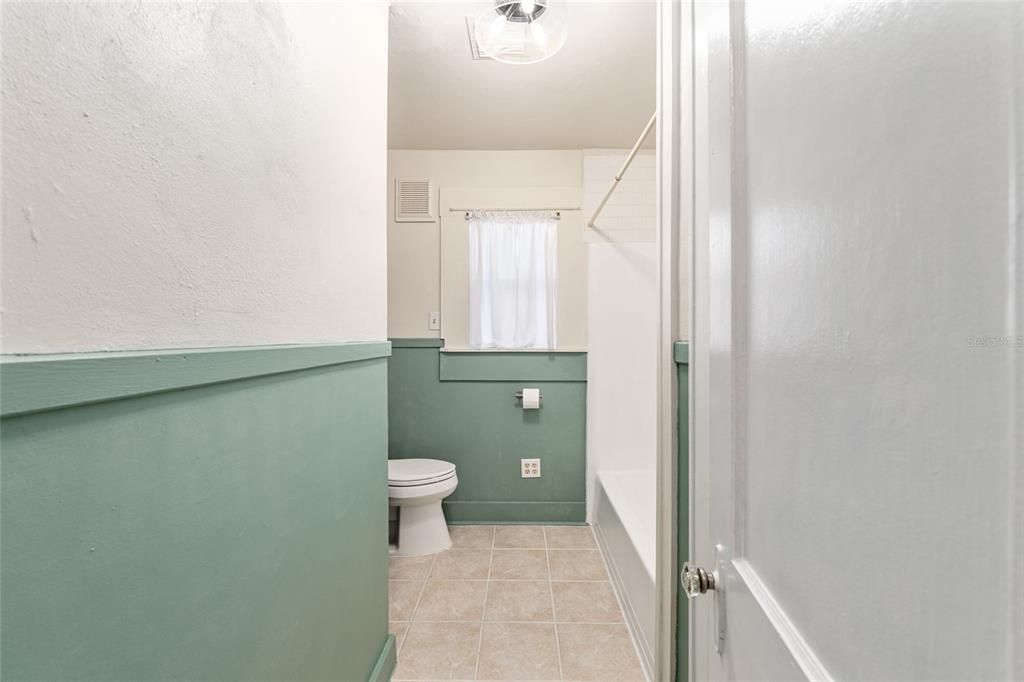 For Sale: $279,000 (3 beds, 2 baths, 2380 Square Feet)