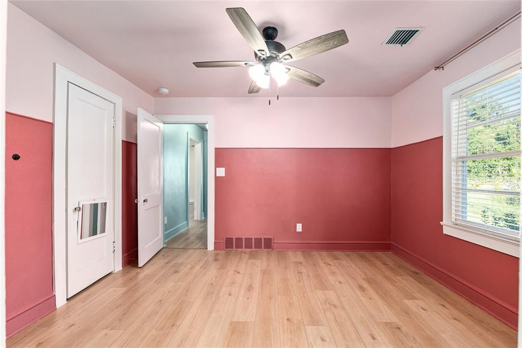 For Sale: $279,000 (3 beds, 2 baths, 2380 Square Feet)