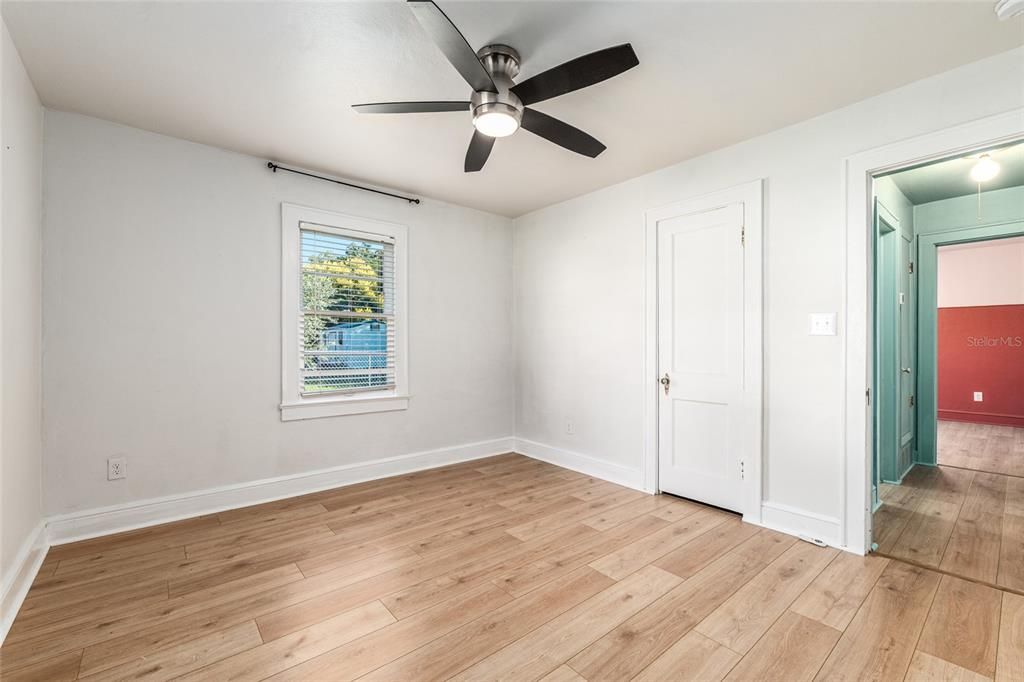 For Sale: $279,000 (3 beds, 2 baths, 2380 Square Feet)