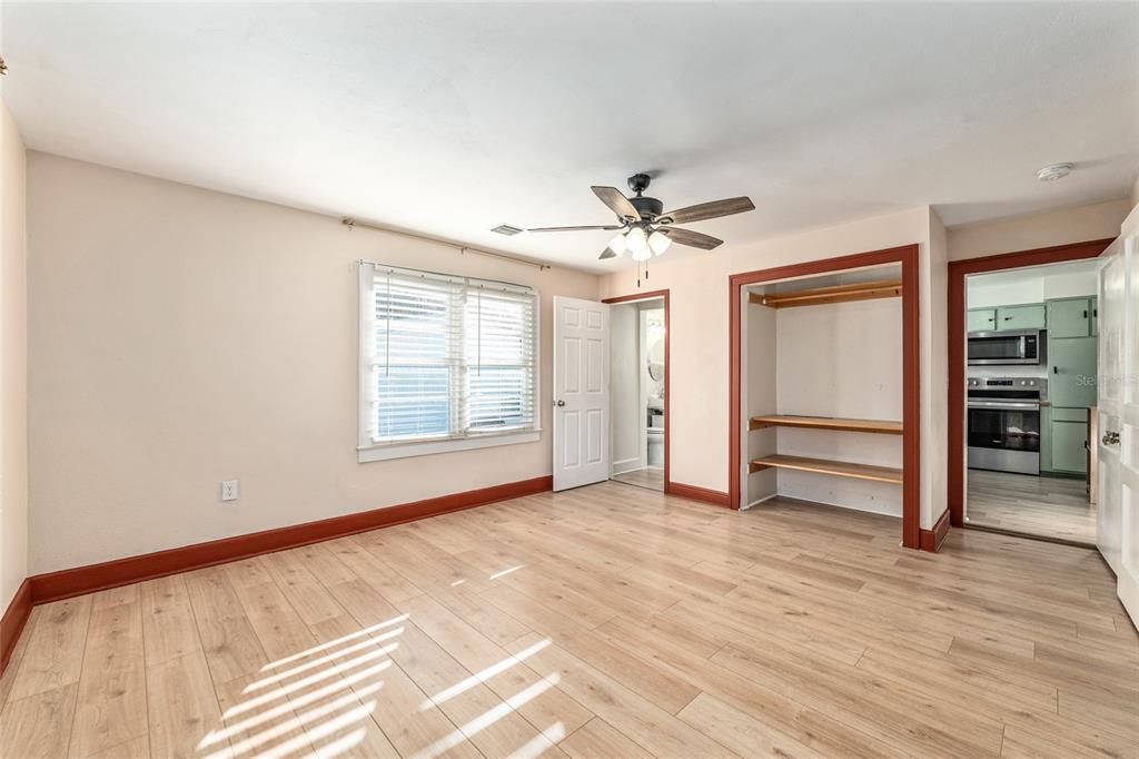 For Sale: $279,000 (3 beds, 2 baths, 2380 Square Feet)