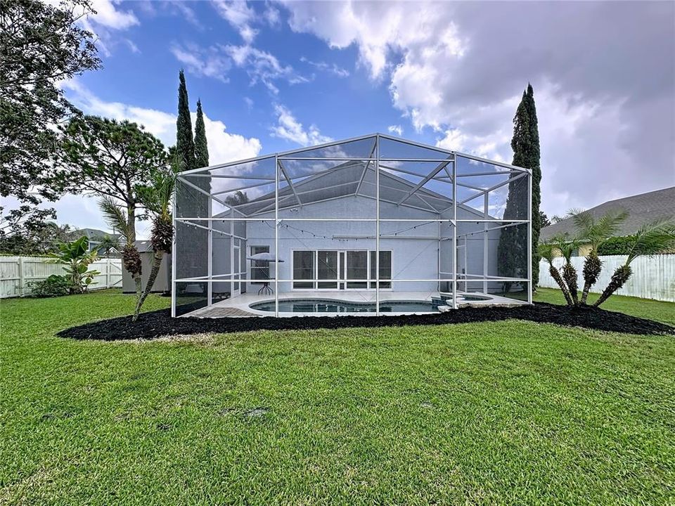 На продажу: $549,800 (3 спален, 2 ванн, 2062 Квадратных фут)