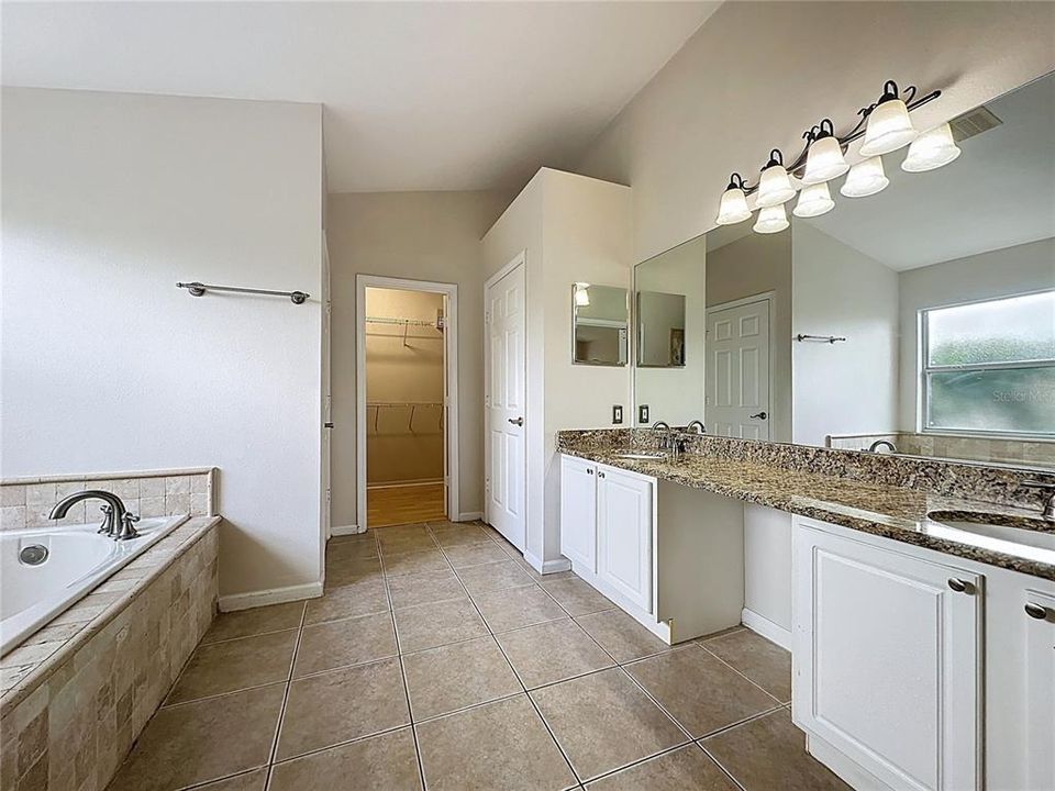 На продажу: $549,800 (3 спален, 2 ванн, 2062 Квадратных фут)