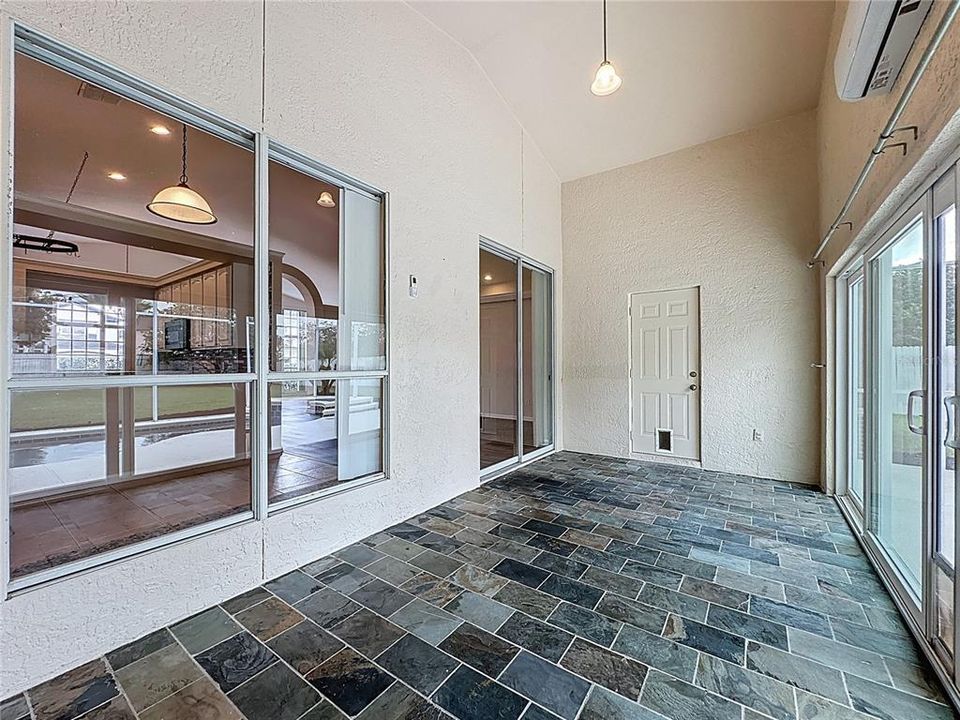 На продажу: $549,800 (3 спален, 2 ванн, 2062 Квадратных фут)