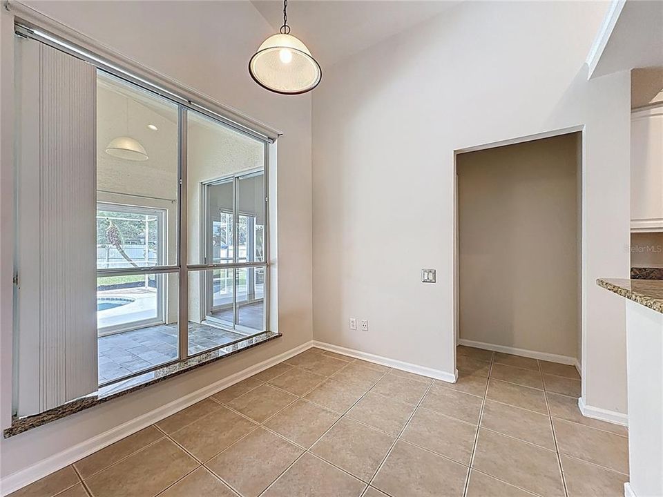 На продажу: $549,800 (3 спален, 2 ванн, 2062 Квадратных фут)