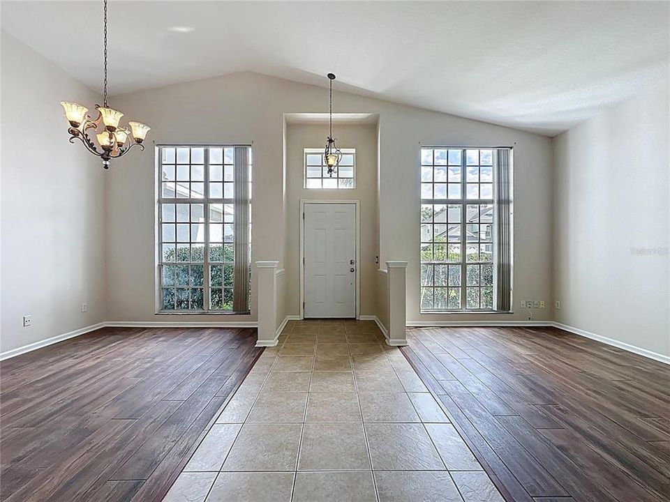 На продажу: $549,800 (3 спален, 2 ванн, 2062 Квадратных фут)