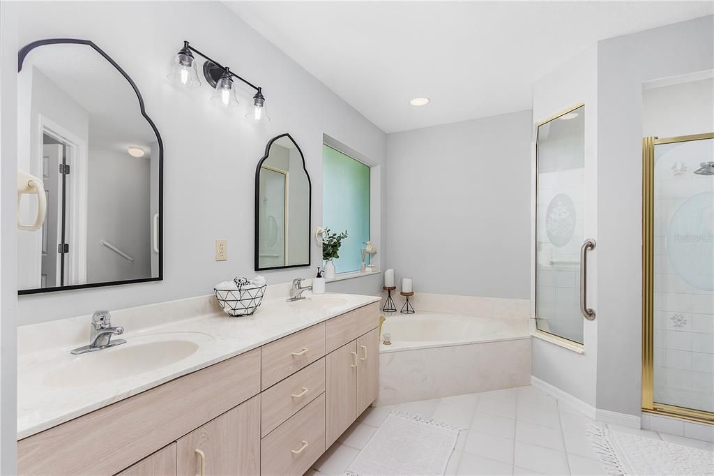 For Rent: $2,700 (3 beds, 2 baths, 2056 Square Feet)