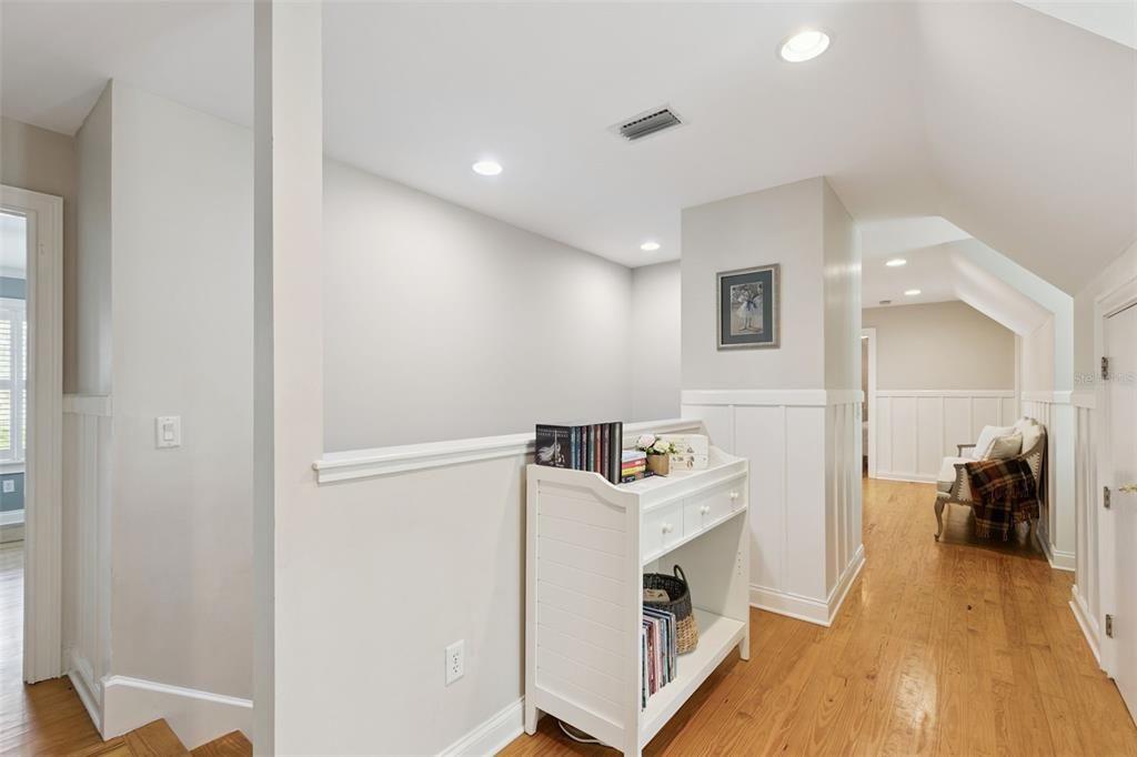 Activo con contrato: $825,000 (5 camas, 3 baños, 3051 Pies cuadrados)