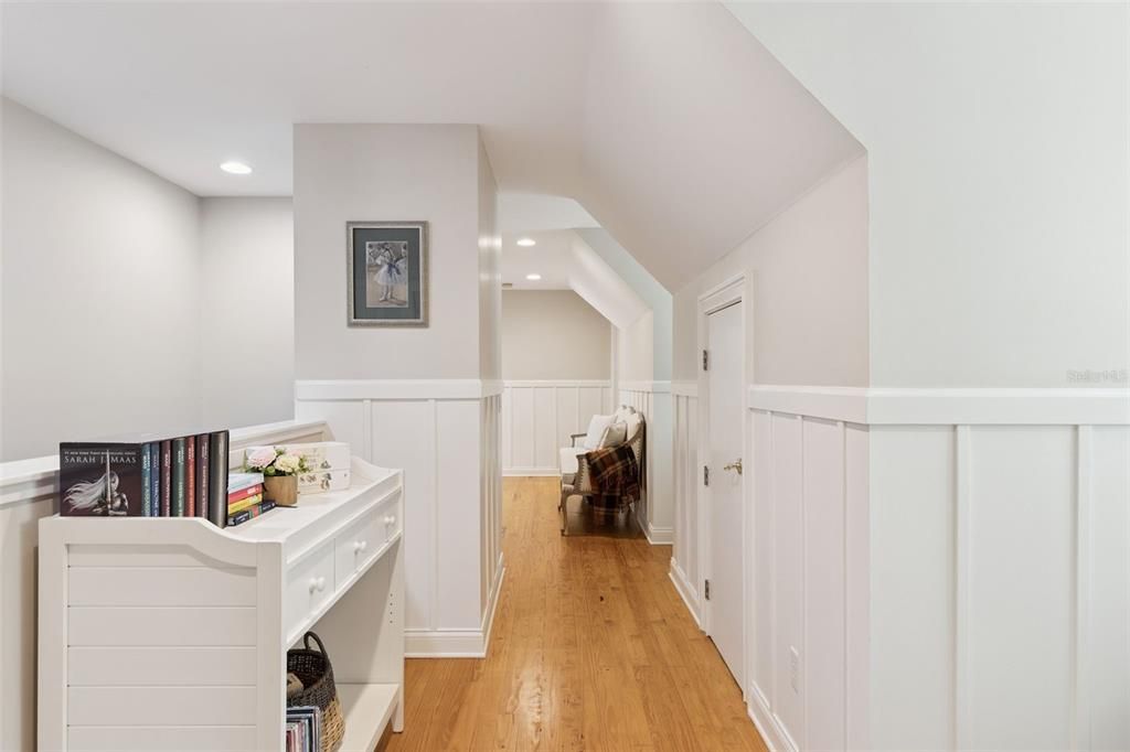 Activo con contrato: $825,000 (5 camas, 3 baños, 3051 Pies cuadrados)