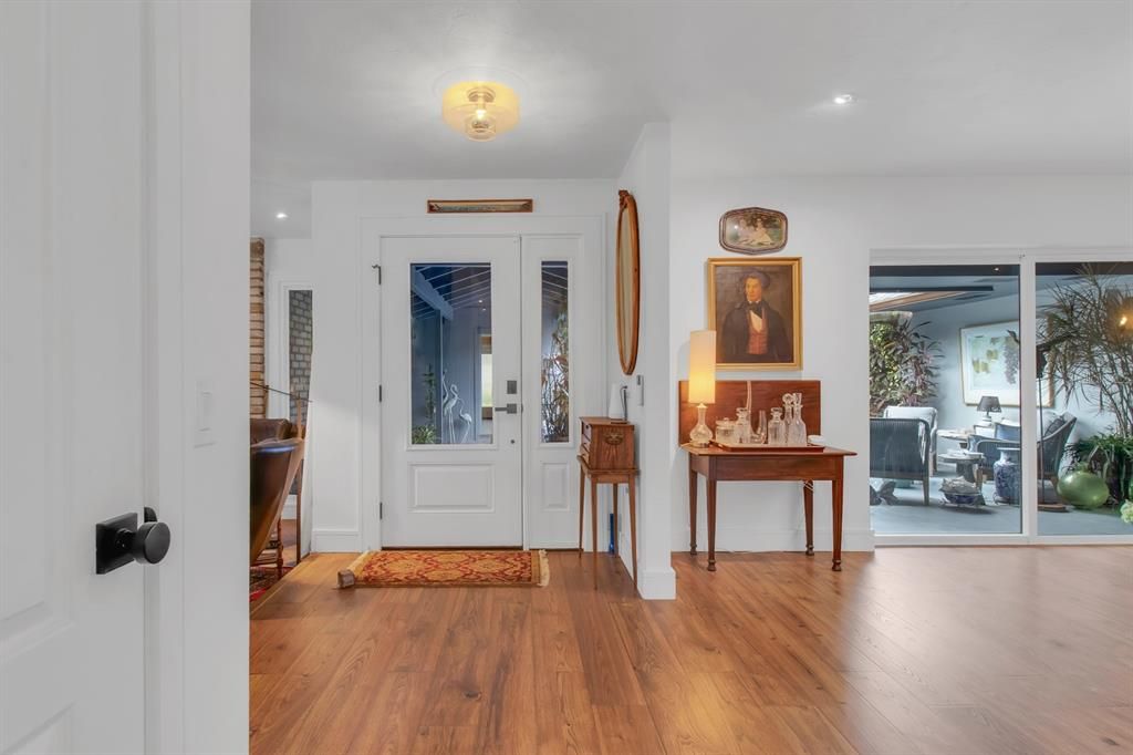 На продажу: $745,000 (3 спален, 2 ванн, 2433 Квадратных фут)